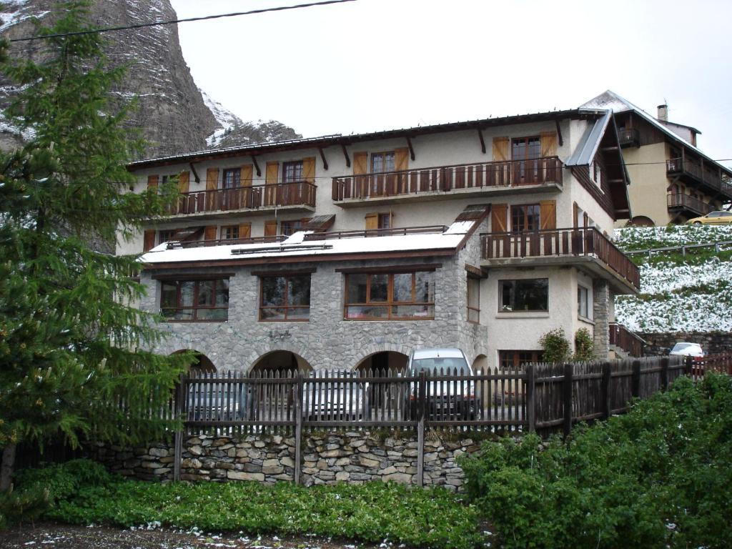 Hotel Le Parpaillon Crevoux Exterior photo